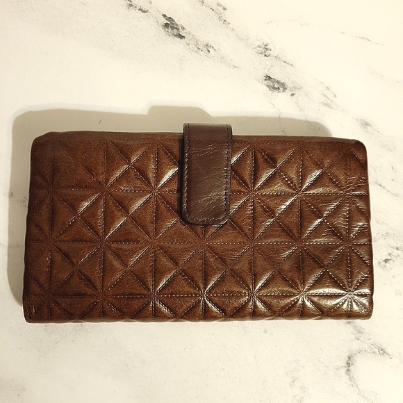 Unique HOBO Brown Quilted Pattern Leather Wallet With Wanderlust Lining - Picture 3 of 10